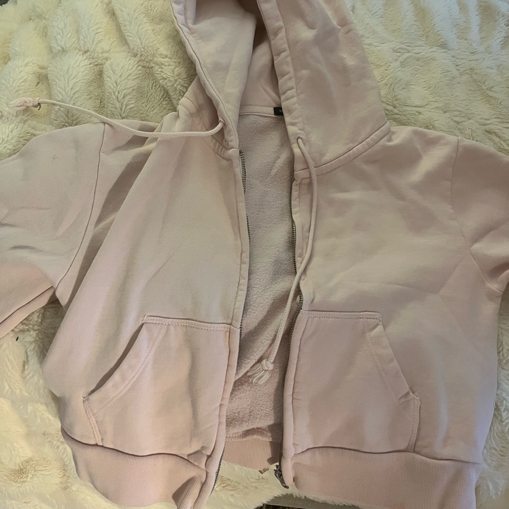 Brandy Melville Zip up